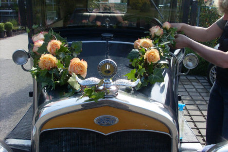 Autodekoration mit Rosen