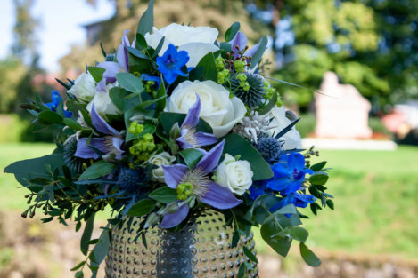 Brautstrauss Weiss Blau