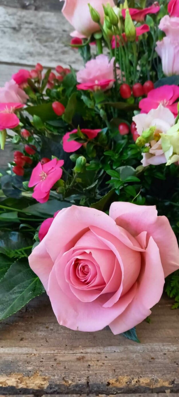 Detail Gesteck in Rosa