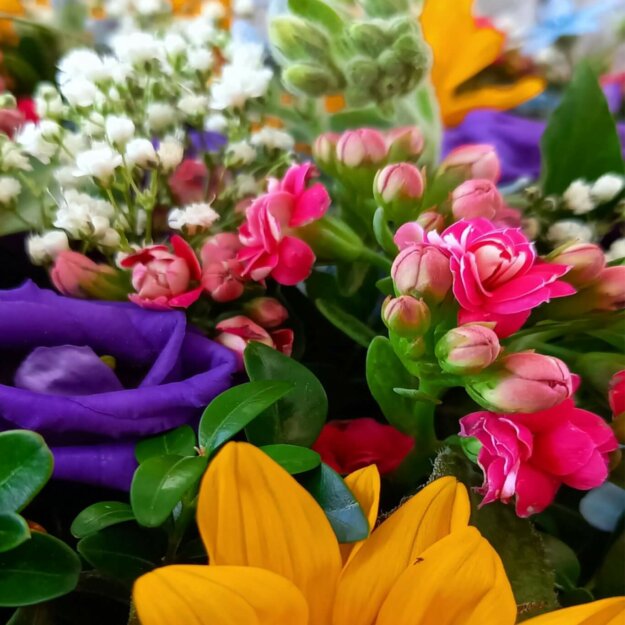 Detail, Herz Sommerlich mit Sonnenblumen