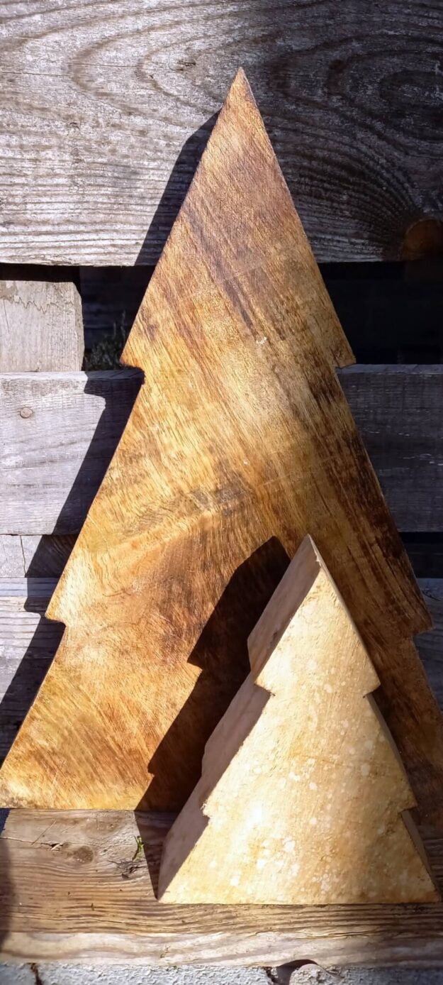 Tannenbaum aus Holz